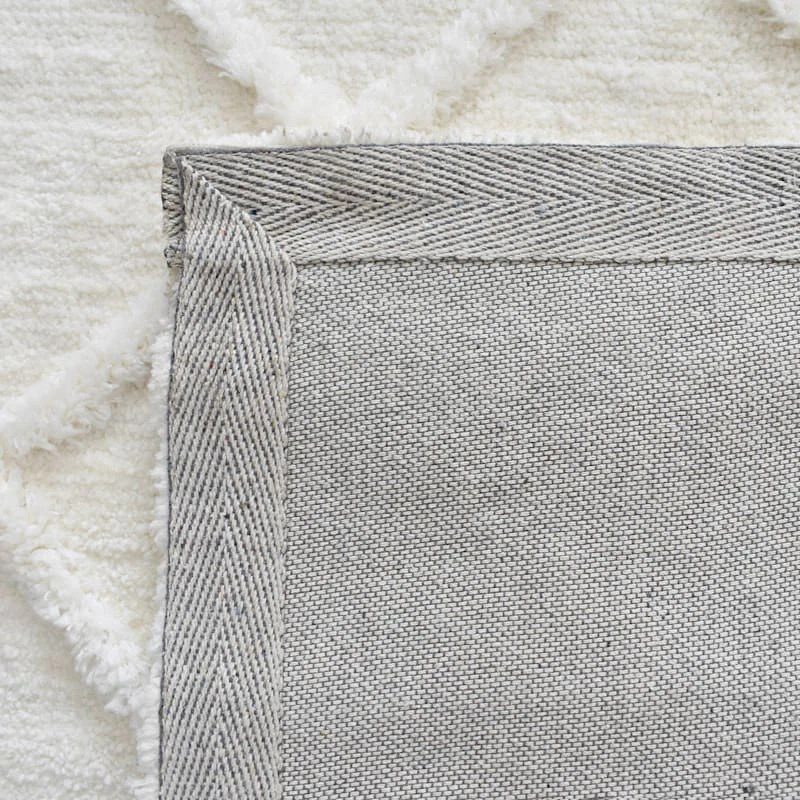 (B813) Ivory Diamond Tufted Area Rug, 8x10 3 (B813) Ivory Diamond Tufted Area Rug, 8x10 - Image 3