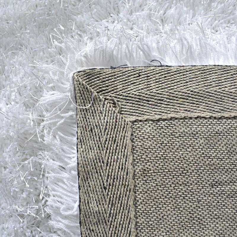 EVE WHITE SHAG ACCENT RUG 27X42 3 EVE WHITE SHAG ACCENT RUG 27X42 - Image 3